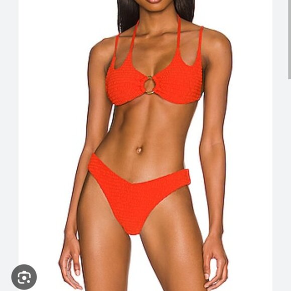 We wore what bikini top and bottom